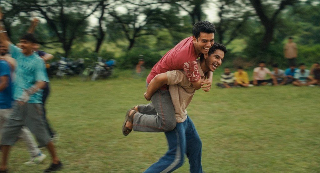 actualité UNE JEUNESSE INDIENNE - HOMEBOUND